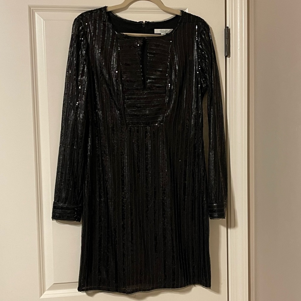 Black sequins shift dress! Piperlime brand. Classy with a younger flare